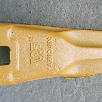 Volvo  EC460 Tooth 14553243RC (14.kg)